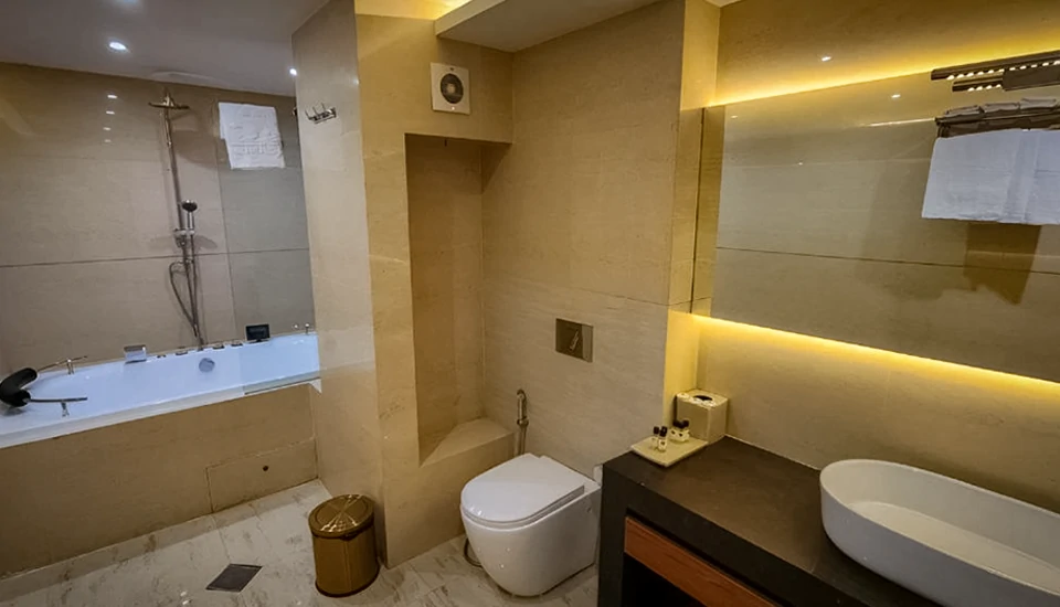 هتل گلدن پالاس تفلیس